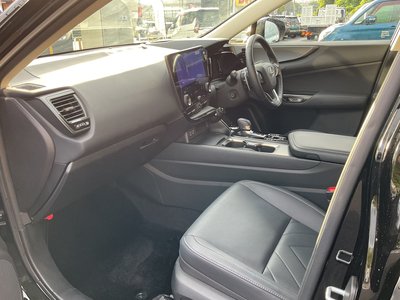 صورة مصغرة 31 لـ 2022 Lexus NX