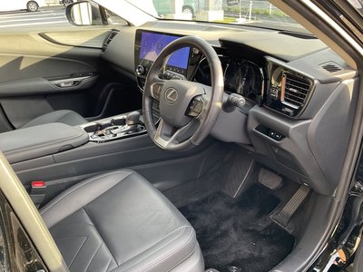 صورة مصغرة 29 لـ 2022 Lexus NX