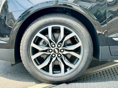 2026 Cadillac XT5 photo 10