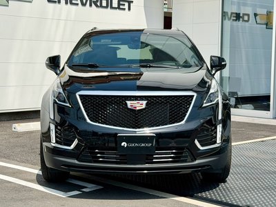 2026 Cadillac XT5 photo 2