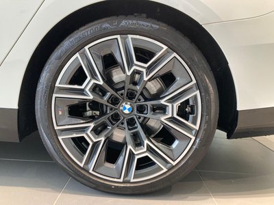 2025 BMW 5 SERIES TOURING 照片 10