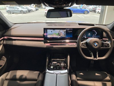 2025 BMW 5 SERIES TOURING 缩略图 29