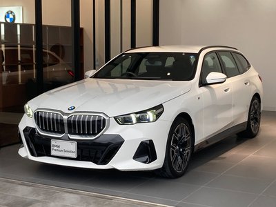 2025 BMW 5 SERIES TOURING 照片 11