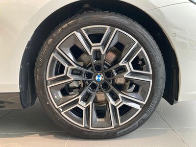 2025 BMW 5 SERIES TOURING 照片 7