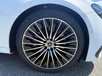 2026 Mercedes-BENZ E-CLASS photo 3