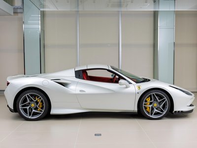 صورة مصغرة 14 لـ 2022 Ferrari F8 SPIDER