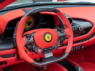 صورة مصغرة 38 لـ 2022 Ferrari F8 SPIDER