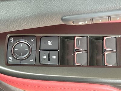 صورة 39 لـ 2023 Lexus NX
