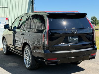2021 Cadillac ESCALADE 照片 12