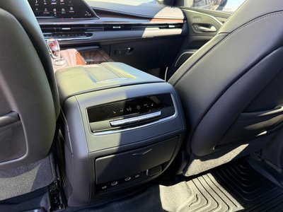 2021 Cadillac ESCALADE 照片 67