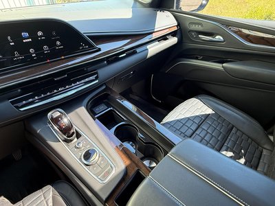 2021 Cadillac ESCALADE 照片 44