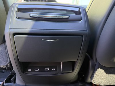 2021 Cadillac ESCALADE 照片 35