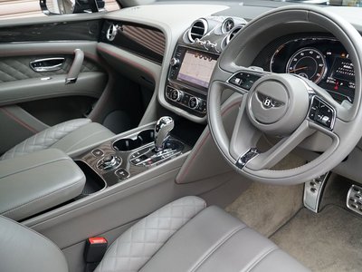 2018 Bentley BENTAYGA 照片 15