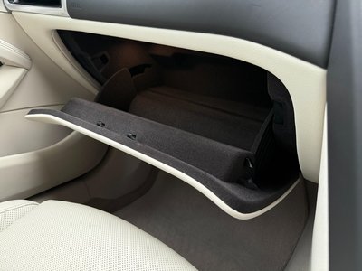 2019 BMW 8 SERIES thumbnail 38