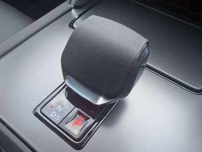 2025 LAND Rover DISCOVERY SPORT photo 16
