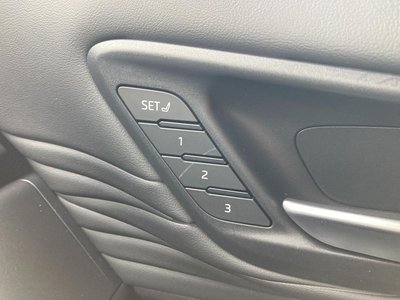 2025 Toyota ALPHARD — фото 31