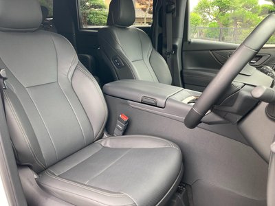 2025 Toyota ALPHARD — фото 20