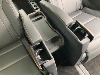 2025 Toyota ALPHARD — фото 69
