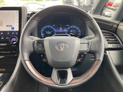 2025 Toyota ALPHARD — фото 21