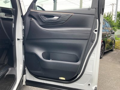2025 Toyota ALPHARD — фото 32