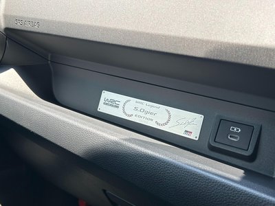 صورة 52 لـ 2024 Toyota GR YARIS