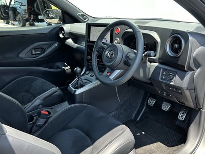 صورة 81 لـ 2024 Toyota GR YARIS