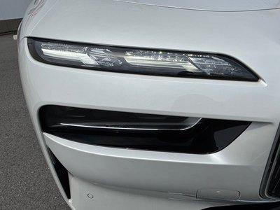 2025 BMW 7 SERIES photo 9