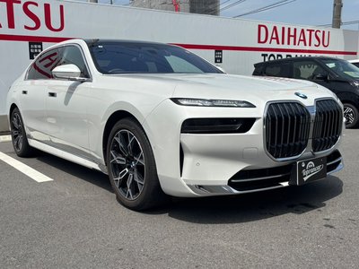 2025 BMW 7 SERIES photo 1