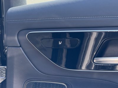 2025 Mercedes-BENZ GLC thumbnail 41