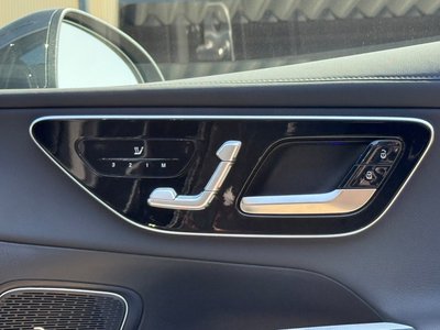 2025 Mercedes-BENZ GLC thumbnail 28