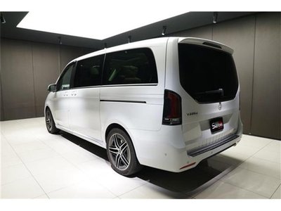 2025 Mercedes-BENZ V-CLASS photo 5