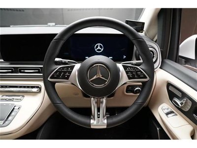 2025 Mercedes-BENZ V-CLASS photo 14