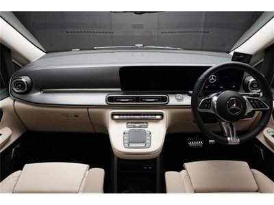 2025 Mercedes-BENZ V-CLASS photo 13