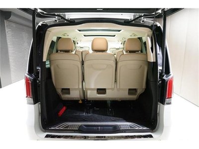 2025 Mercedes-BENZ V-CLASS photo 12
