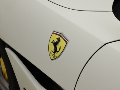 2020 Ferrari PORTOFINO — миниатюра 14