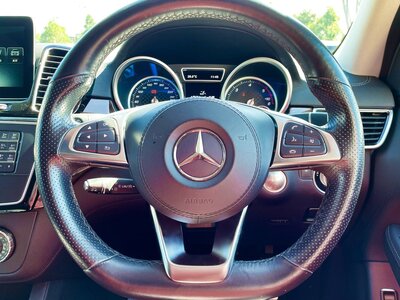2016 Mercedes-BENZ GLS — фото 12