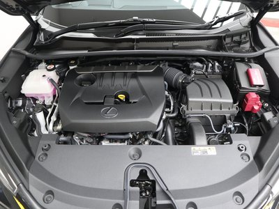 2025 Lexus LBX — миниатюра 42