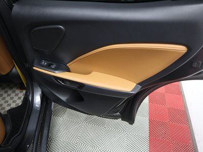 2025 Lexus LBX — миниатюра 21