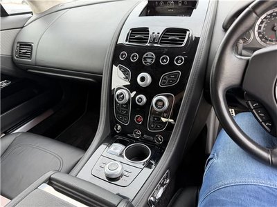 2016 Aston Martin RAPIDE 缩略图 28