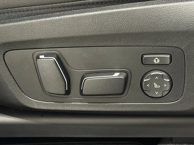 2025 BMW IX3 thumbnail 22