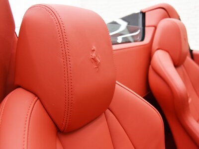 2014 Ferrari 458 SPIDER — миниатюра 26