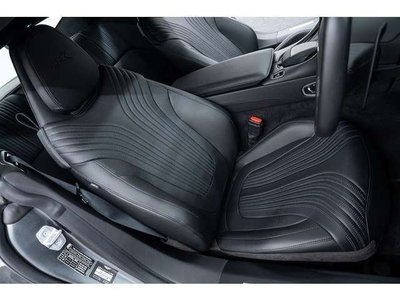 صورة مصغرة 39 لـ 2019 Aston Martin DB11