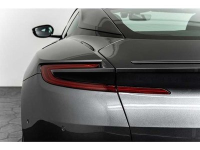 صورة مصغرة 32 لـ 2019 Aston Martin DB11