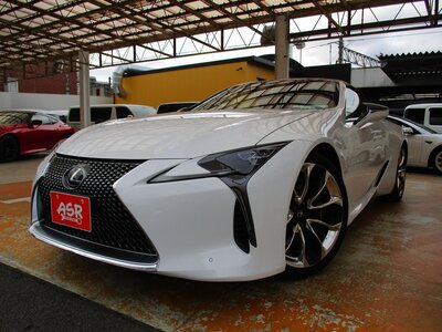 صورة 1 لـ 2021 Lexus LC CONVERTIBLE