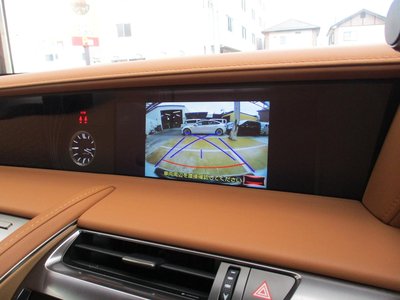 صورة 24 لـ 2021 Lexus LC CONVERTIBLE