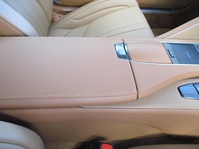 صورة 35 لـ 2021 Lexus LC CONVERTIBLE