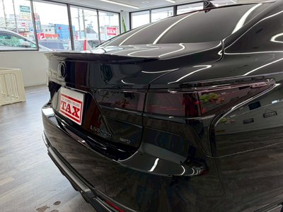 2024 Lexus LS thumbnail 20