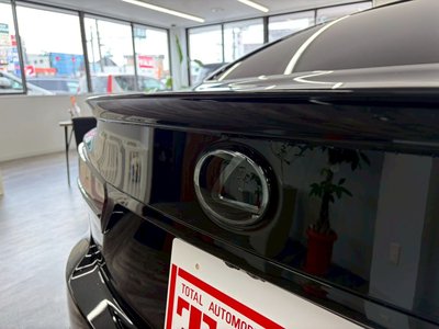 2024 Lexus LS thumbnail 22