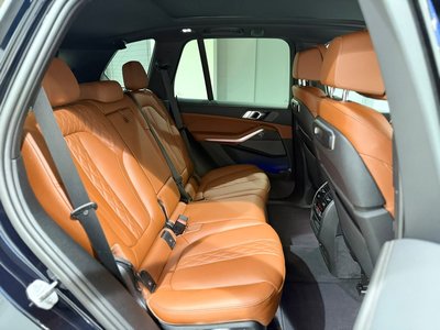 صورة 13 لـ 2025 BMW X5