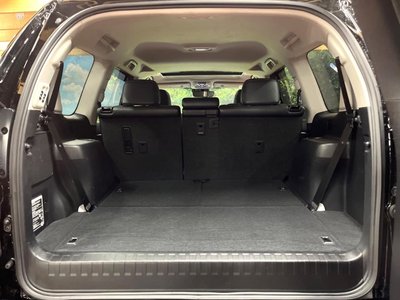 2022 Toyota LAND CRUISER PRADO thumbnail 26